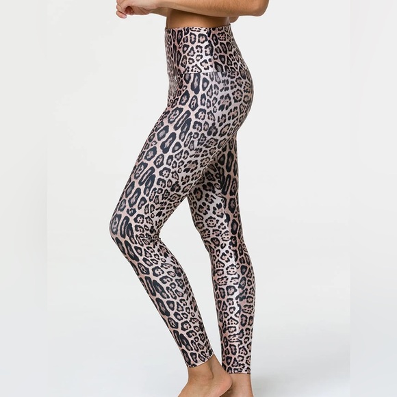 Onzie Leggings cheetah leopard print - Picture 2 of 7